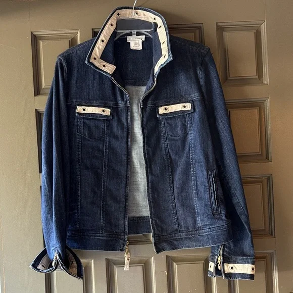 Women's Denim Jacket with Cream Details - Picture 1 of 3
